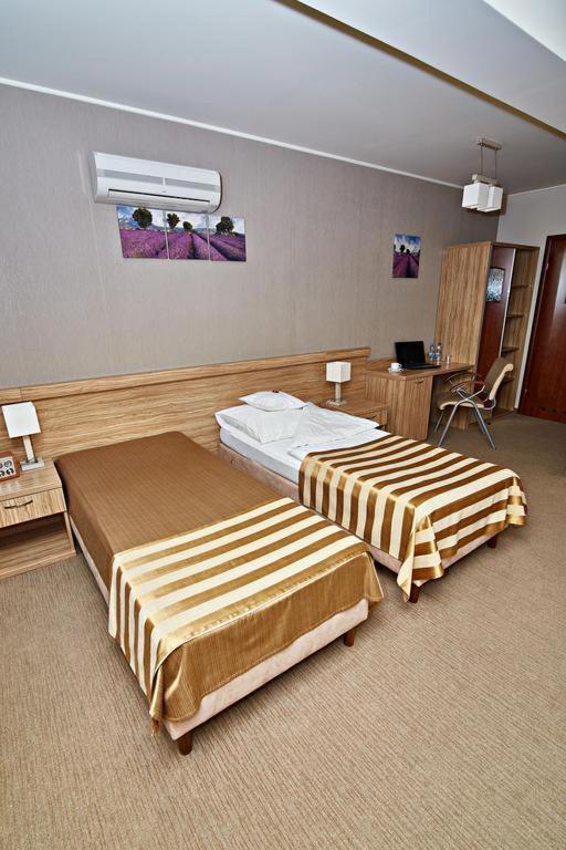 Hotel Soccer Sport 拉多姆斯科 外观 照片